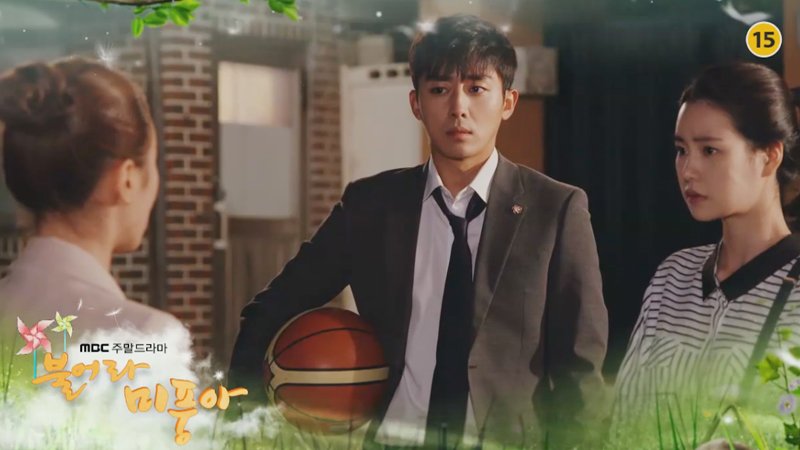 withMBC's tweet photo. #불어라미풍아 장고의 집에 인사하러 온 하연이 신경쓰여 끝내 눈물을 보이는 미풍... 한편 미풍이 실종됐다는 말을 듣고 어디론가 급히 떠나는 장고! 오늘 밤 8시 45분 방송! #임지연 #손호준 ▶https://t.co/yHb8Oih0bV https://t.co/7wIFgJjzjM
