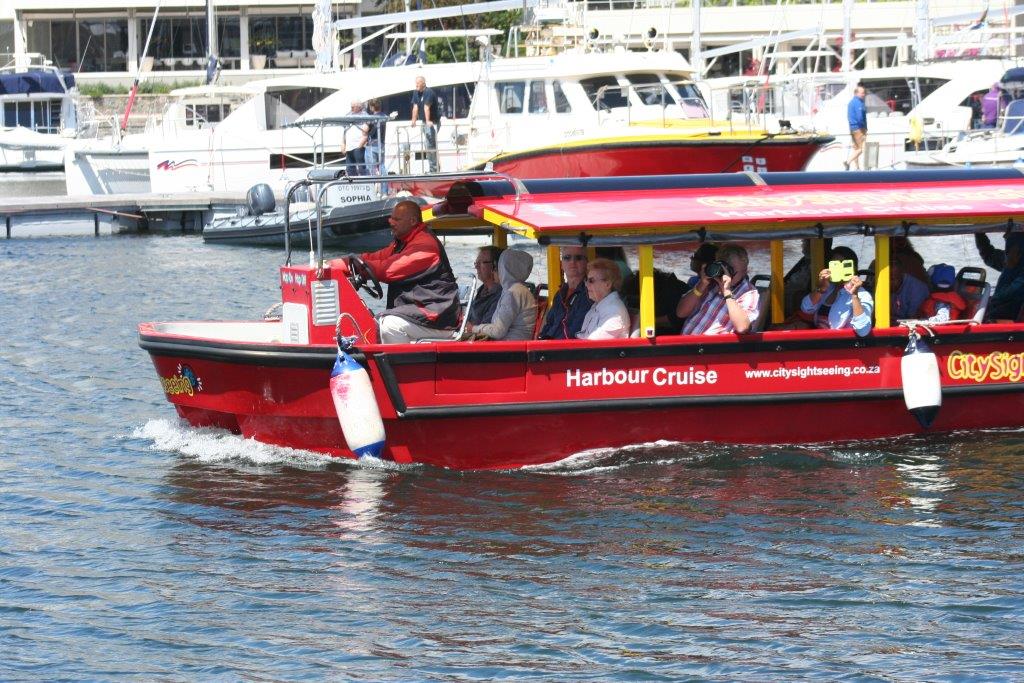 The Boat Show starts today, visit the Show and take a harbour tour with <a href="/CapeTownRedBus/">City Sightseeing Cape Town</a> then have a bite to erat <a href="/VandAWaterfront/">vandawaterfront</a>