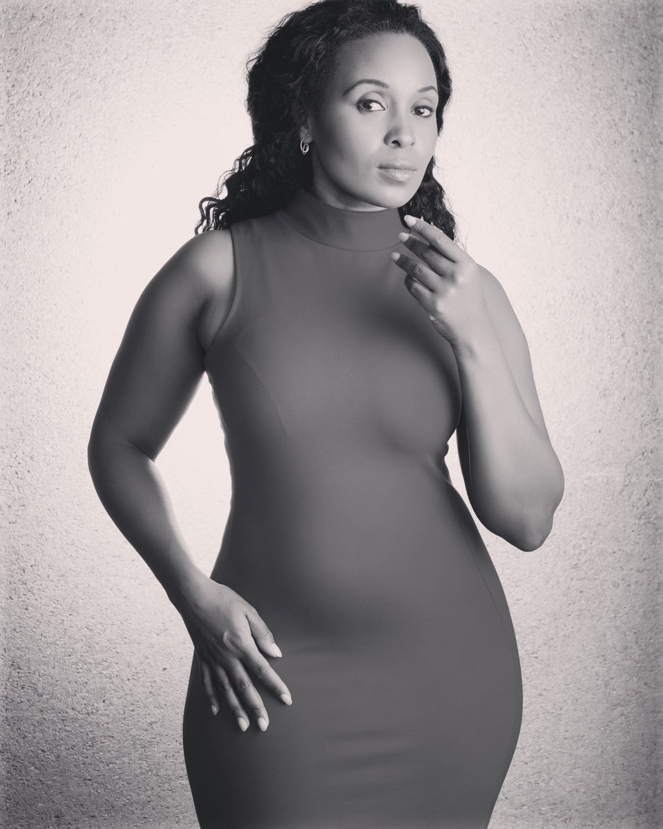 MissMwanyigha's tweet photo. #CurvesForDays ๐๐๐ like it #posetobe #HelloFriday ๐๐ฝ๐๐ฝ๐๐ฝ#SheilaLivesOutLoud https://t.co/Zj683l0mKh
