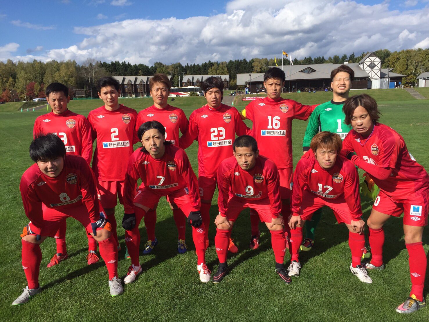 日本製鐵室蘭サッカー部　ユニフォーム2点セット 新日鉄住金室蘭サッカー部 على X: 
