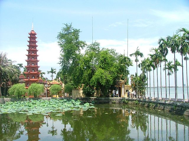EVIVATOUR's tweet photo. Tran Quoc - Hanoi’s oldest pagoda https://t.co/tRadwzv7hW #tranquoc #hanoi #pagoda #vietnam https://t.co/bPyW9J9xxY