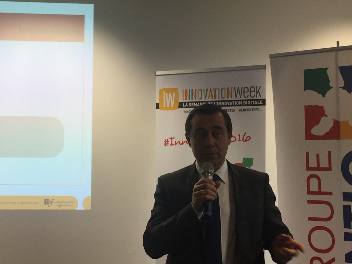 a_leboeuf's tweet photo. Clôture de #InnovationWeek2016 à @LRSY_ville et remise des prix du #HackathYon @Lucbouard @rledrezen https://t.co/R6v2vGJyCN