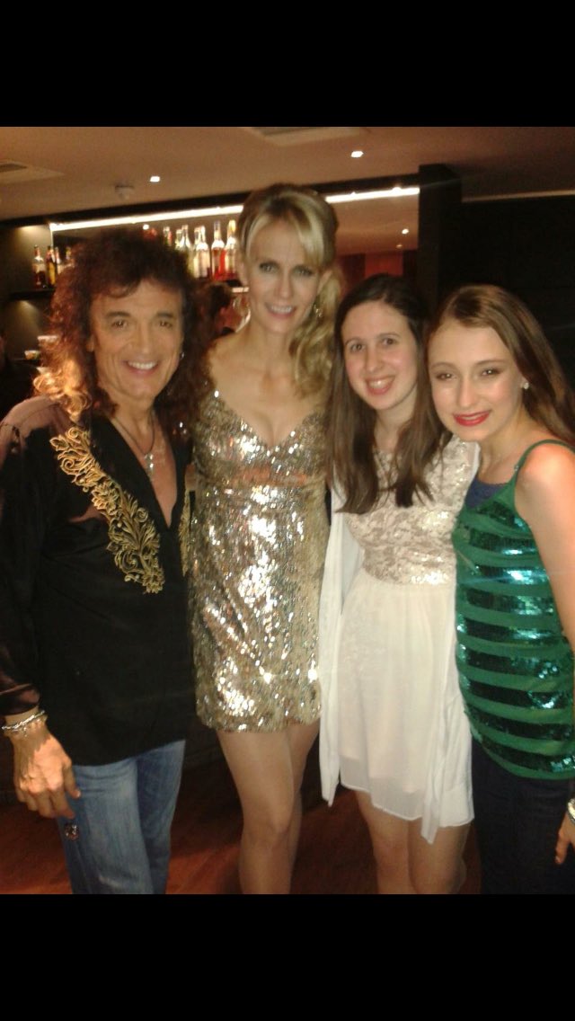 bepreparedtofly's tweet photo. Can't believe this was 3 years ago! Love this family so much &amp; miss them too! @leighz123 @DomenickAllen1 &amp; Cayleigh! 💛 https://t.co/5Ifoebr1vr