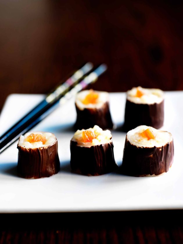 Ruoka_fi's tweet photo. Sushinystävän suklaaherkku, vai suklaanystävän sushiherkku?  #ruokafi #suklaa #sushi 
https://t.co/HWh0bGxkzt https://t.co/Kf8E04uiq2