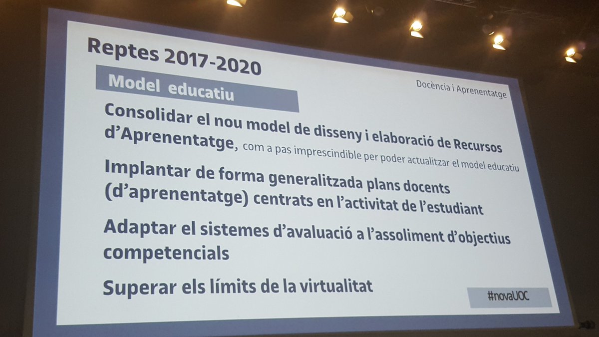 esthergonzalvo's tweet photo. el model educatiu de la #novaUOC @carles_sigales @UOCuniversitat 
#repte #virtualitat #competències https://t.co/tNFlYiD3cY
