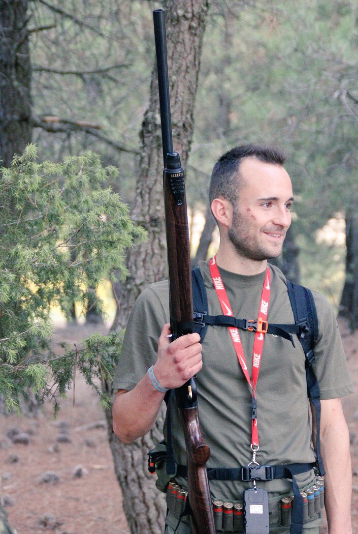 Y mientras la gente cuerda llora, sufre y niega, a los locos nos verán bailando (o cazando) 😉. Buenos días a todos, vamos a por el viernes 😊