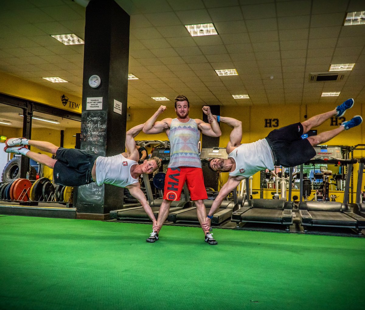 SchoolofCalisthenics tweet media
