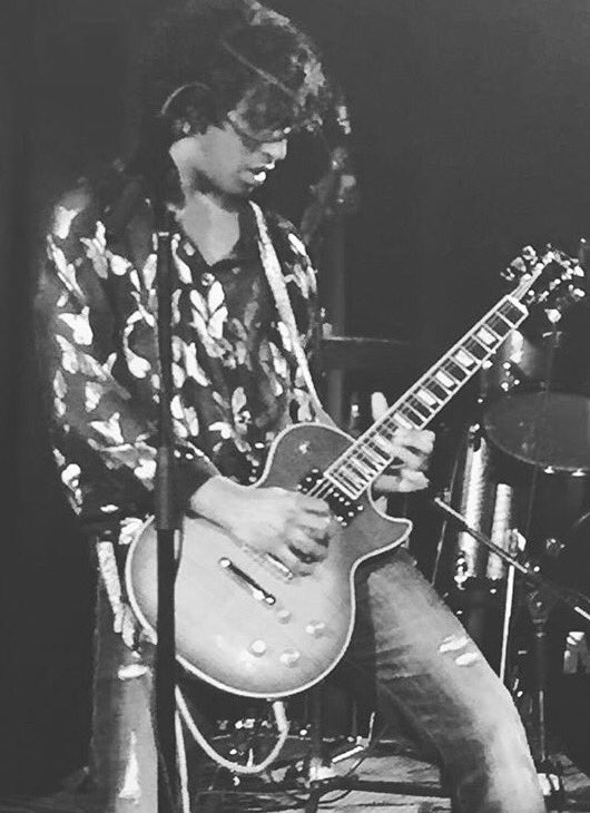 LastMinuteRock's tweet photo. @Zemarhakim stealing the spotlight at @maxwellsmusic!!! Awesome gig! #upcomingbands #music #newband #waterloo #kitchener #rock #livemusic https://t.co/sp6R3Urd54