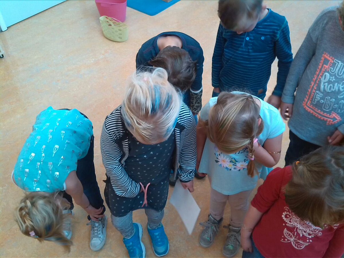 Beautymiddag bij bso Weem #tatoeages #haren vlechten #gekleurde haren