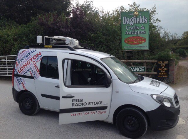 roseandesq's tweet photo. If u heard r radio special y'day &amp; plan 2 visit us 4 the 1st time we look forward 2 seeing you &amp; saying hi @dagfields #autumn #cheshire #fun https://t.co/6bN0VrfoMm