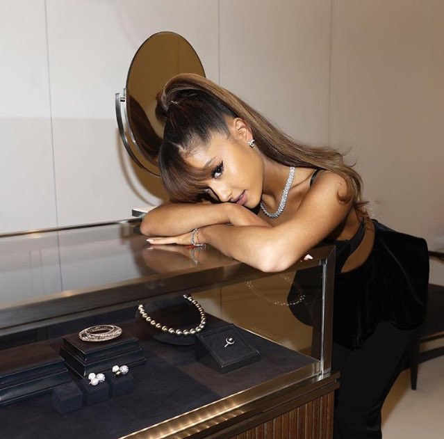 Special Vote 4 BP & Ari tweet media