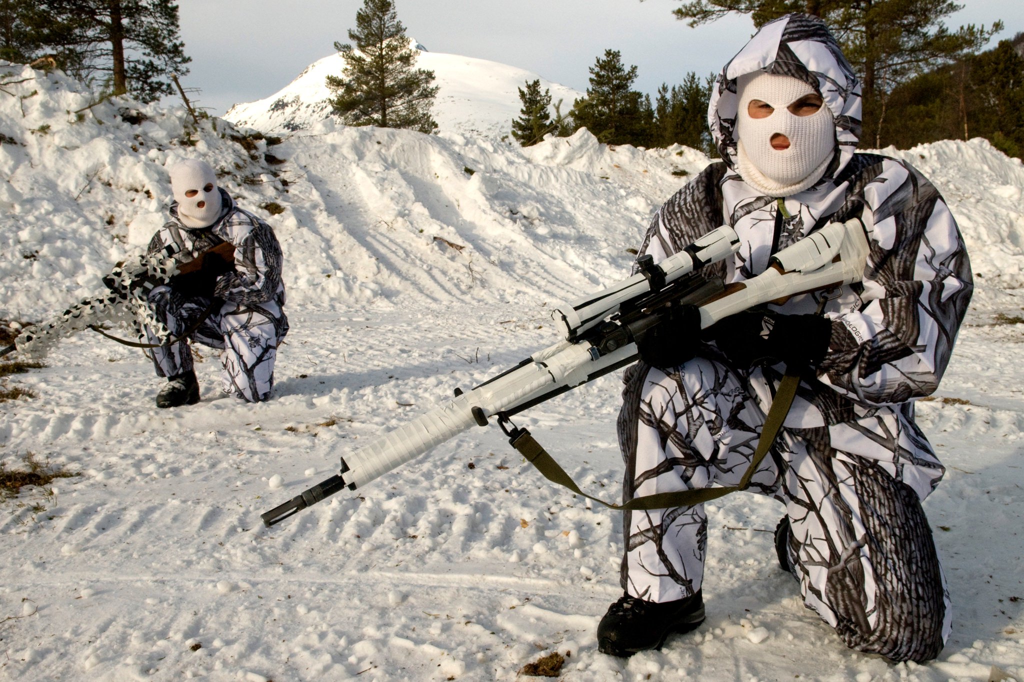 Armee de Terre on X TuSaisQueTuEsEnHiverQuand ton treillis a la couleur de la neige et qu il faut dormir dans un igloo https t WQQLA9UZT5 X