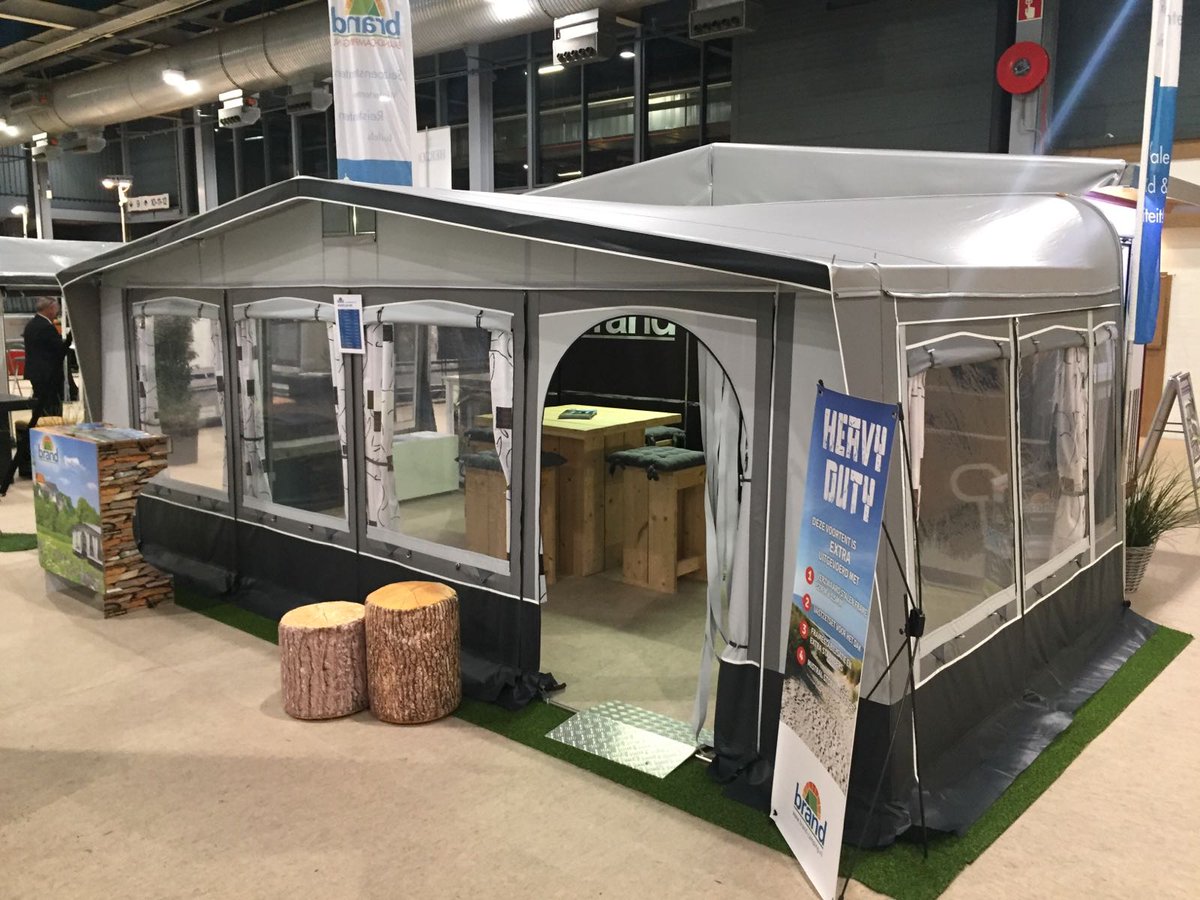 Vandaag zowel op de <a href="/KCJ_Jaarbeurs/">KCJ Jaarbeurs</a> als in Elburg aanwezig voor een uitgebreid #adviesopmaat #voortent brandxxl.nl