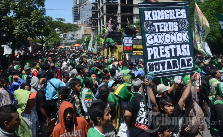 AndiePeci's tweet photo. BUBARKAN PSSI!
@jokowi 
@imam_nahrawi https://t.co/Vx74r13uIF