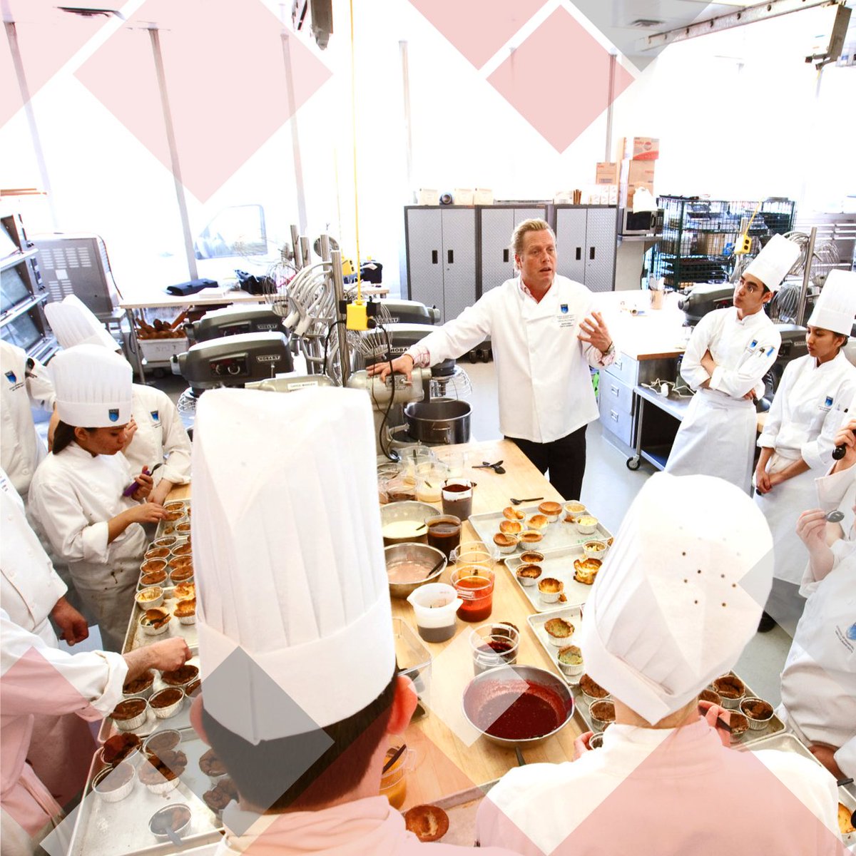 CalcMenu's tweet image. EGS works hand in hand with hotel management schools around the world in training future culinary professionals. #studentchef #kitchenapp