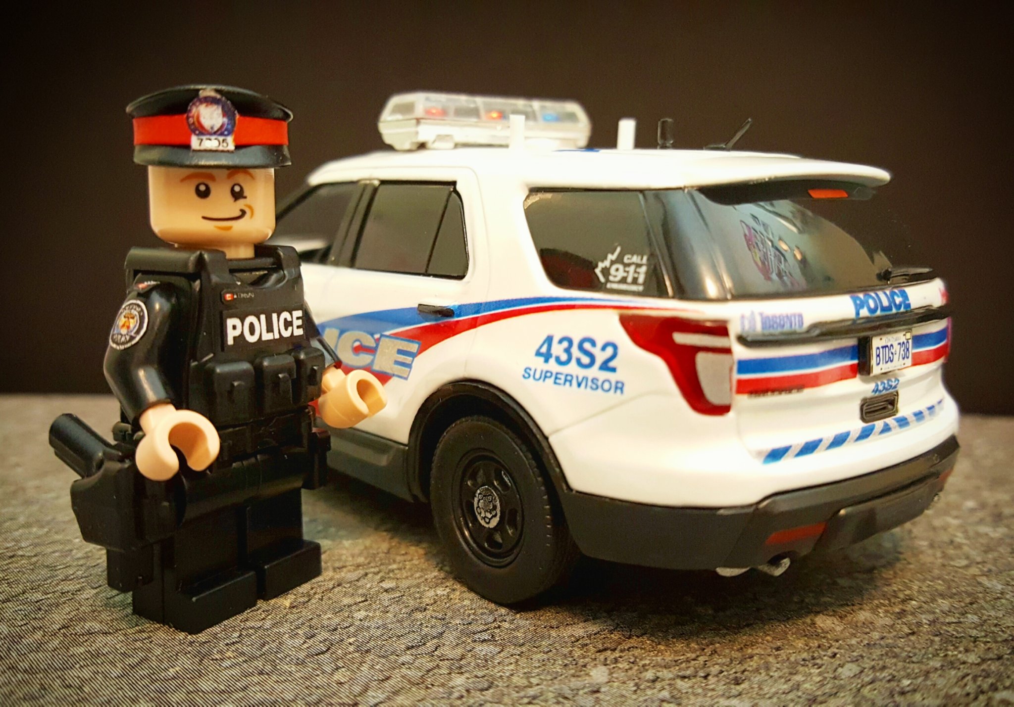 Lego ford online explorer