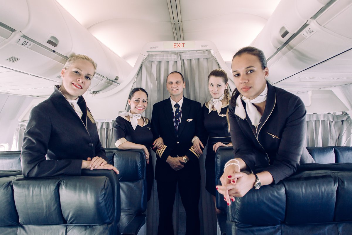 The Crew
airexplore.sk/cabincrew/
#Boeing #airexplore