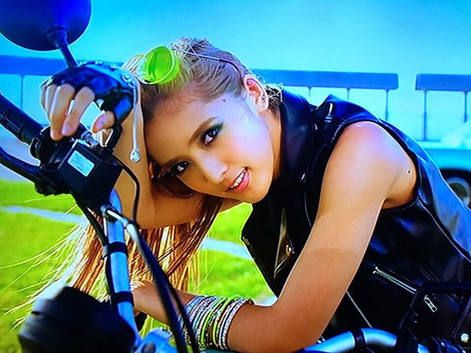 sharuru0719's tweet photo. 萩花happybirthday！！
クールで可愛い萩花が大好き！！
E-girlsとしてもflowerとしてそしてSuuＫaRenとしても頑張ってください！！
ずっと応援してます！！
#藤井萩花
#藤井萩花生誕祭
#藤井萩花happybirthday https://t.co/0wOAYNByDa