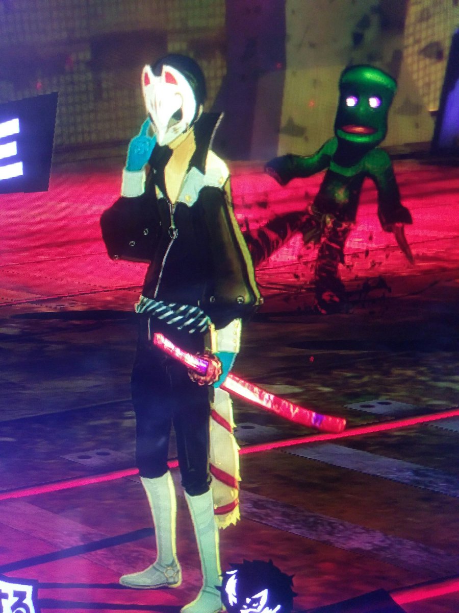 ナツグメ 祐介に夢想正宗持たせると 落ち着いた色合いの盗み装束にピンクのデーハーな刀の対比がいい感じ