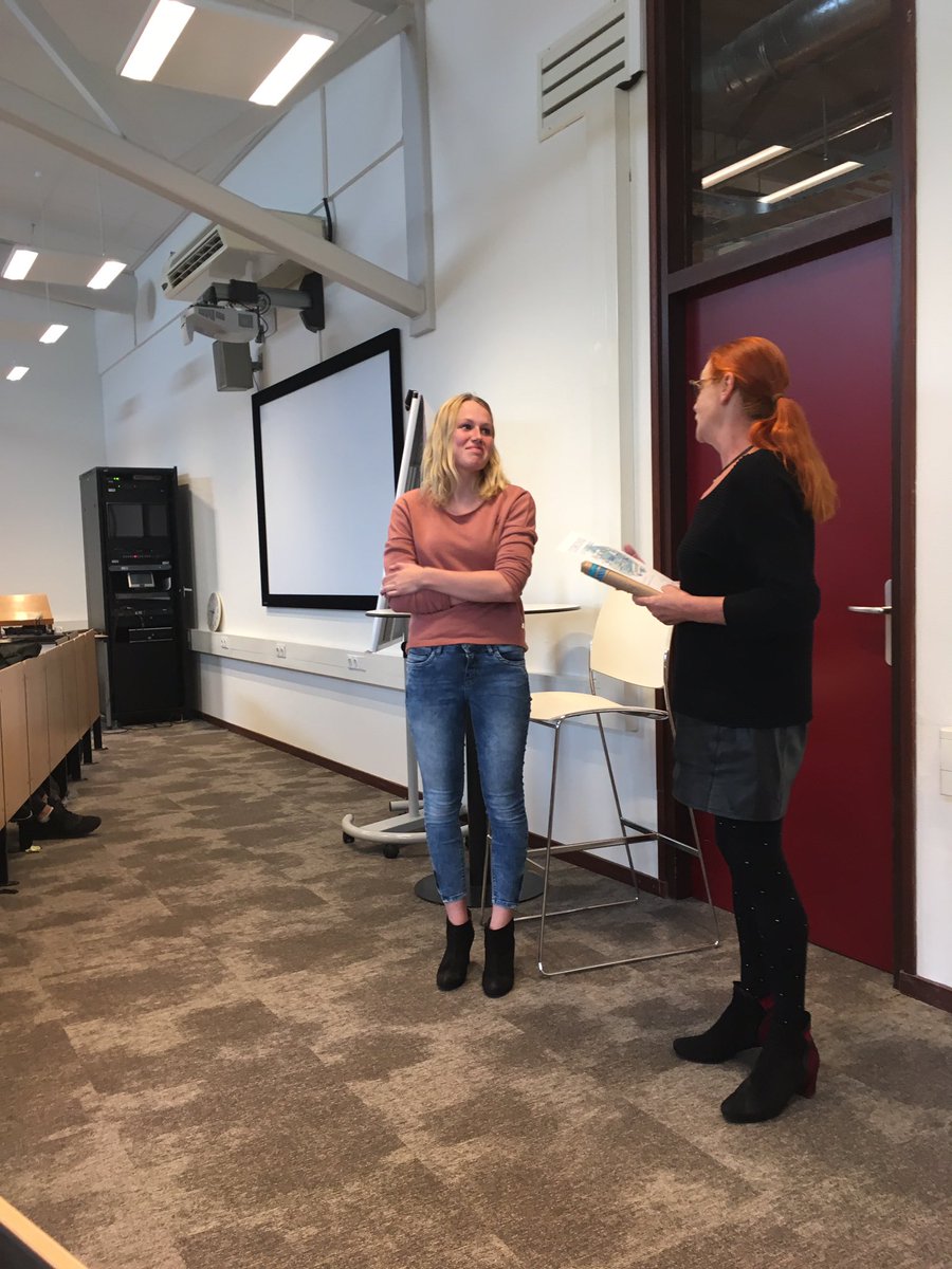 En de winnaar van de voorleeswedstrijd is Iris