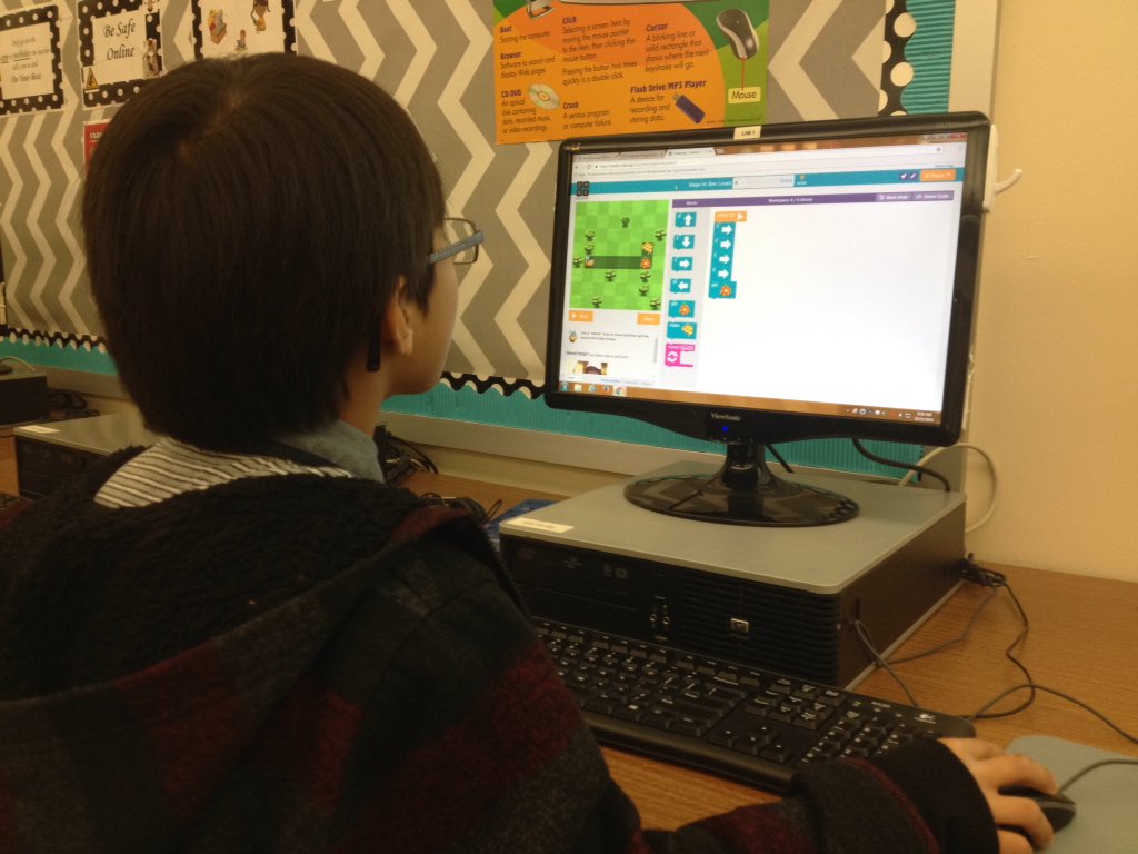 LibraryMediaGo's tweet image. Great day for Algorithms! #1stchat #edtech #codeed #code.org