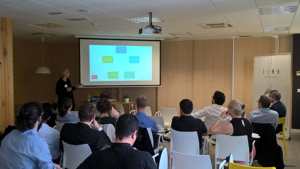 ACCEPT0x's tweet photo. Listening to @IngletonWood 's @faysby201 presenting on #digitalmasterbuilders at @accept0x conference day two! https://t.co/5ztlEVjP9q