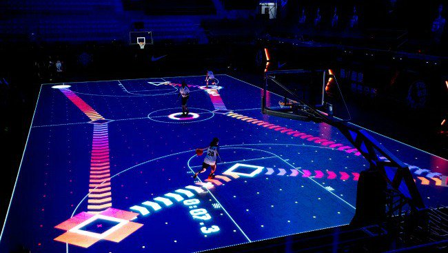 Fitness_Gaming's tweet photo. Nike Rise 2.0 Digital #Basketball Training Court Combines Experiential Design with Advanced Tracking >> https://t.co/bI956xPZZW @AKQA #tech https://t.co/nV98qds6Ny