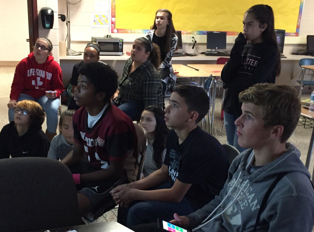 MrSwistsLA's tweet photo. Kahoot! Theme contest. Serious business. https://t.co/egQkqQzAO0