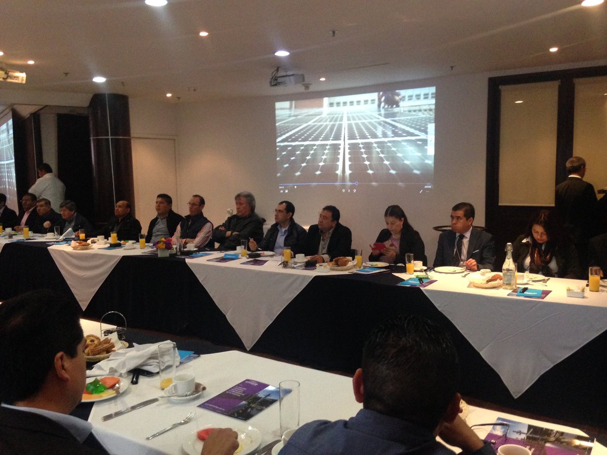 canacintrap's tweet photo. Especialistas de @ENGIEgroup #México exponen la relevancia de la energía en #GasNatural para el desarrollo de nuestro país. #ComitédeEnergía https://t.co/ZlIjRntrSt