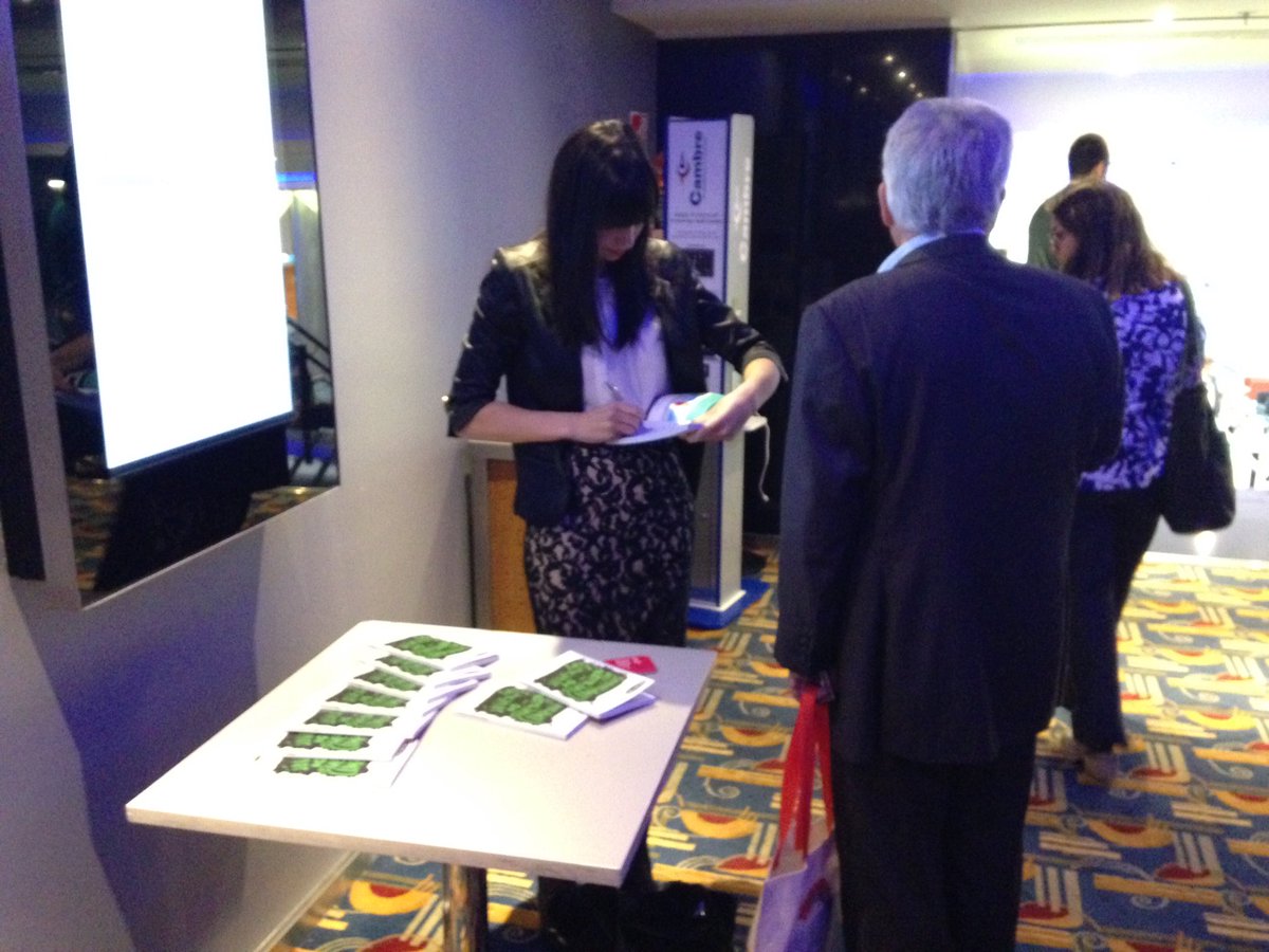 comboagency's tweet photo. No te vayas sin la firma de tu libro #talentsummit2016 @caroboraquia en nuestro stand #marcaempleadora https://t.co/f5GGgbaooo