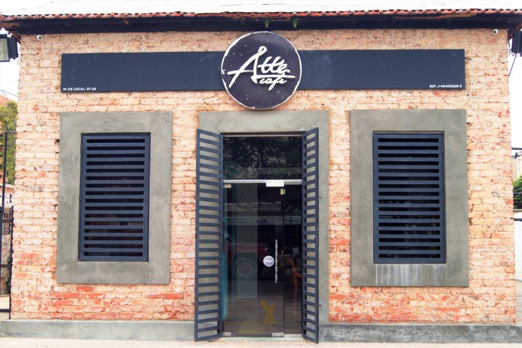 Recuerda que estamos muy cerca de ti, en Cecilio Acosta con Av. 3G y 3F a una cuadra de la Farmacia ‘La Fuente’.  #AtteCafé