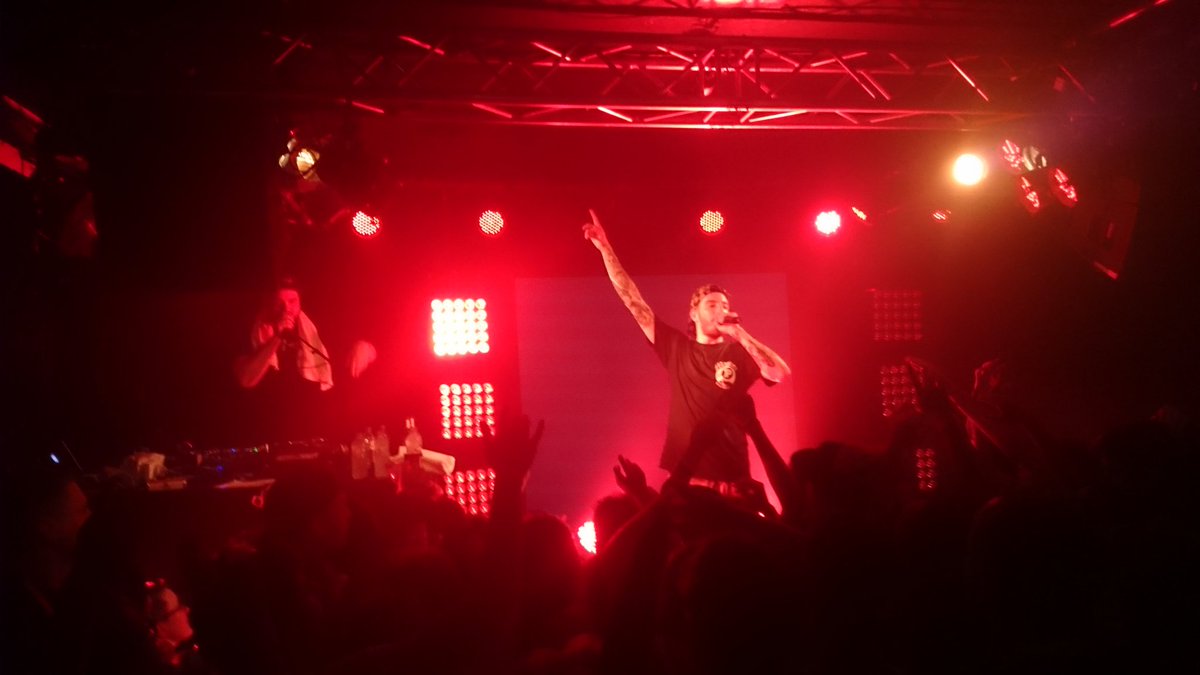 __frechdax__'s tweet photo. Damals im cassiopeia #berlin @CASPERxOFFICIAL @drunken_masters #catchcasper2 https://t.co/ozU0QbFVRc