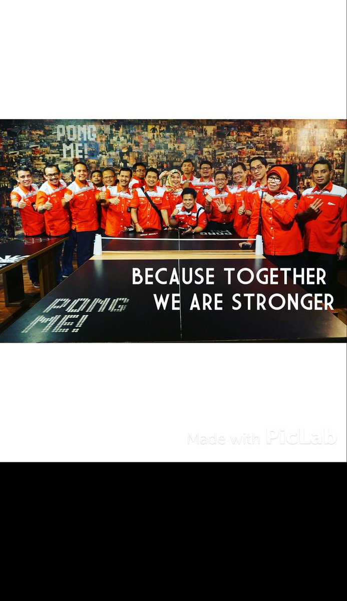 Because together we are stronger...
Semangaattt...

#Livingthetelkomwaytreg2