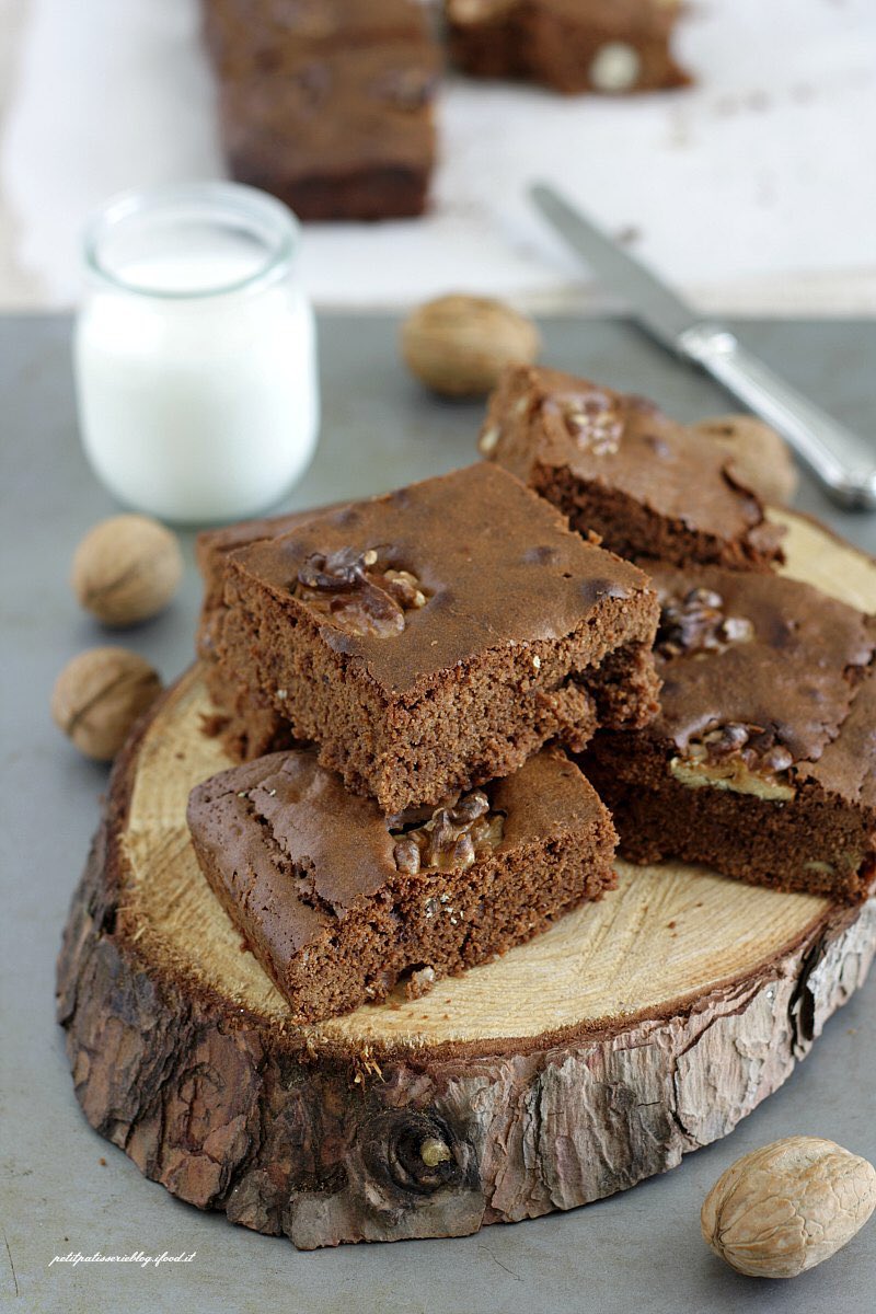 petitpatisseri_'s tweet photo. 🍫BROWNIES CIOCCOLATO E NOCI🍫Tanti quadrotti morbidi,soffici e croccanti😍😍vi aspettano a questo link👉🏻 https://t.co/0WfNHJ1n8O https://t.co/CBc80Q9Z4g