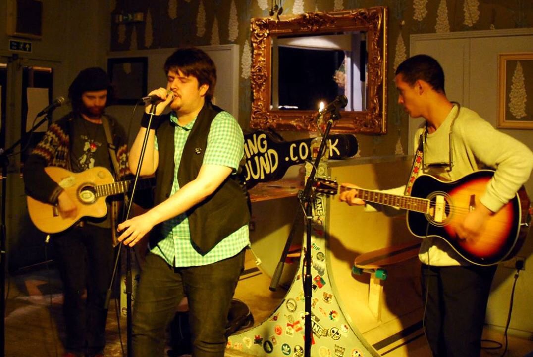 DavidRobson84's tweet photo. Coming soon too @ClaphamPH #Oxjam2016 Feat. Natalie Shay, Jenny BSides, Empty Cages, Tom McQ + More! 9 Venues - 1 Wristband #OJC16 #Clapham https://t.co/ahFMBFKICB