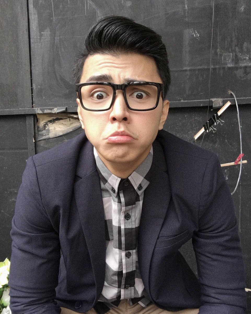 JonathanDetumon's tweet photo. # pogi mo https://t.co/loKlGlPbYd