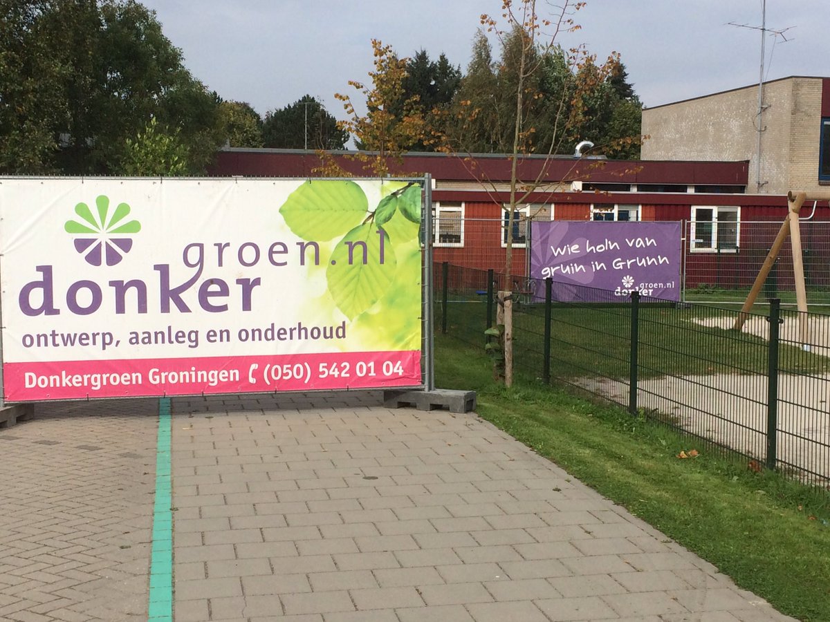 Yes, maandag start de aanleg van het nieuwe plein voor de <a href="/Meentschool/">de Meentschool</a> en <a href="/SboDelta/">Sbo Delta</a> #enthousiast @DonkergroenNL