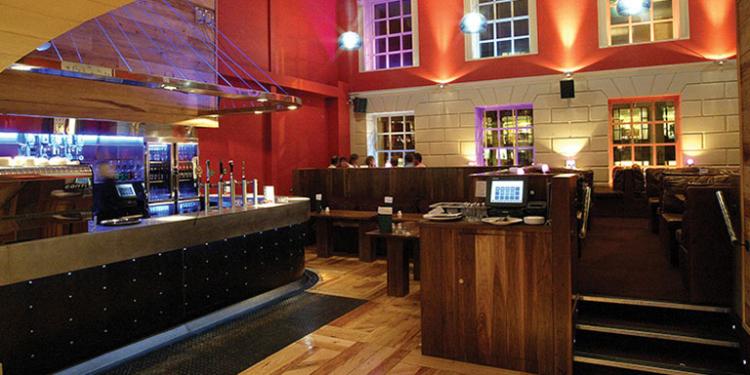 BelfastRW's tweet photo. Making last-minute dinner plans? The @TheFoxesRock Paired Menu @ @ROBINSONSBAR could set you up for Saturday night >>https://t.co/wcQC42WbYt https://t.co/j0sPWpjwR9