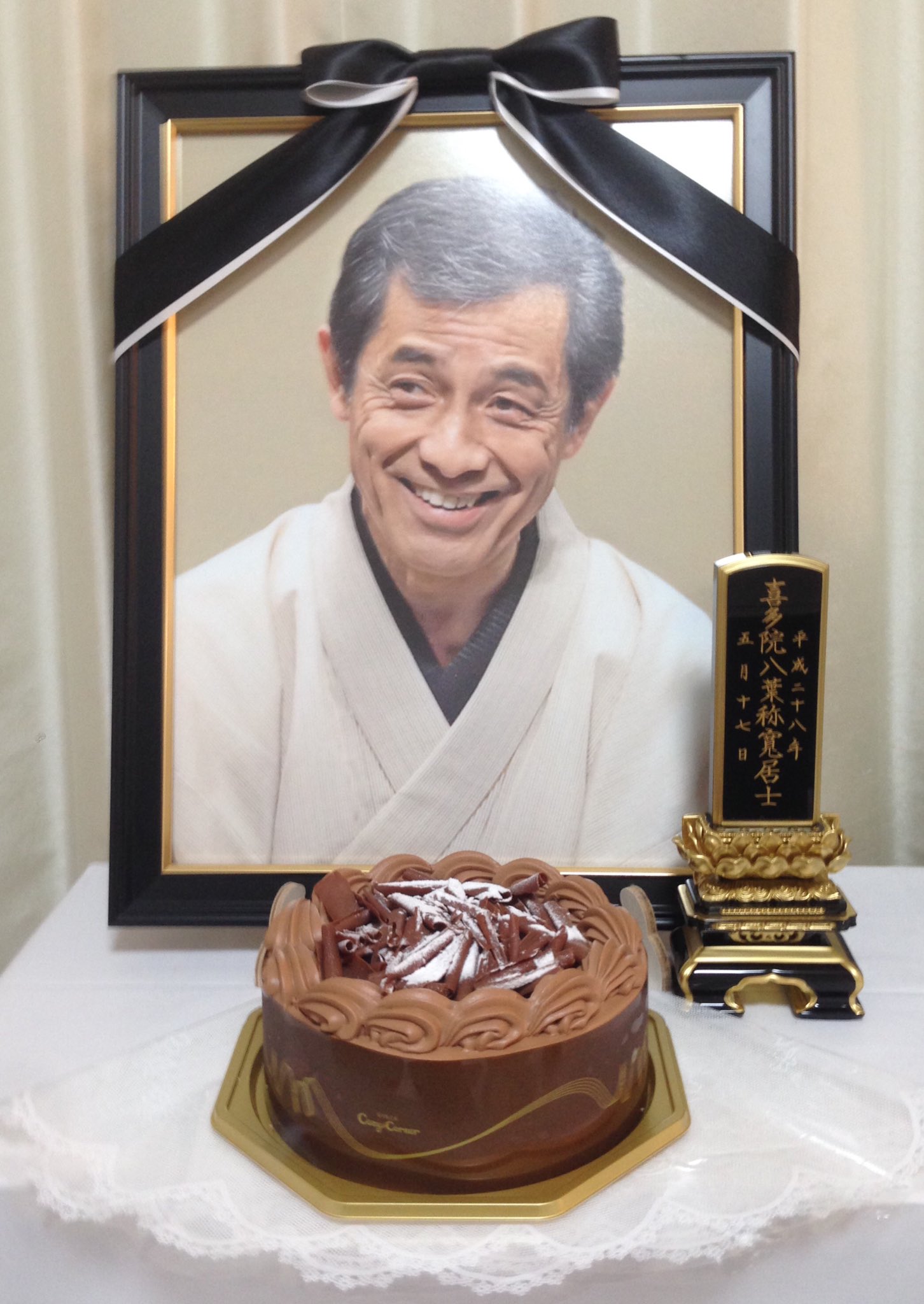 柳家喜多八 情報 على تويتر 誕生日の今日 67歳を 迎えさせてあげたかった 今日はどうしても そんなことばかり考えてしまいます チョコレートが好きでした