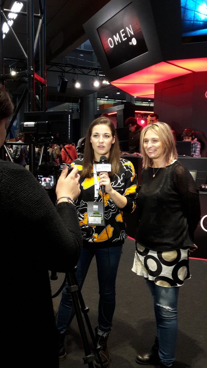 #MGW16: #interviewmakingof with <a href="/techprincess_it/">Tech Princess</a> &amp; <a href="/Brambiblock/">Mariangela Brambilla</a> <a href="/HP_Italia/">HP Italia</a> #OmenbyHP #dominatethegame #dominarewithomen <a href="/FjonaCakalli/">Fjona Cakalli</a>