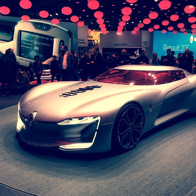 Indexel's tweet photo. Ce matin nous étions au #MondialAuto2016 invités par notre client @RenaultSport https://t.co/C8gv7Pbgd4