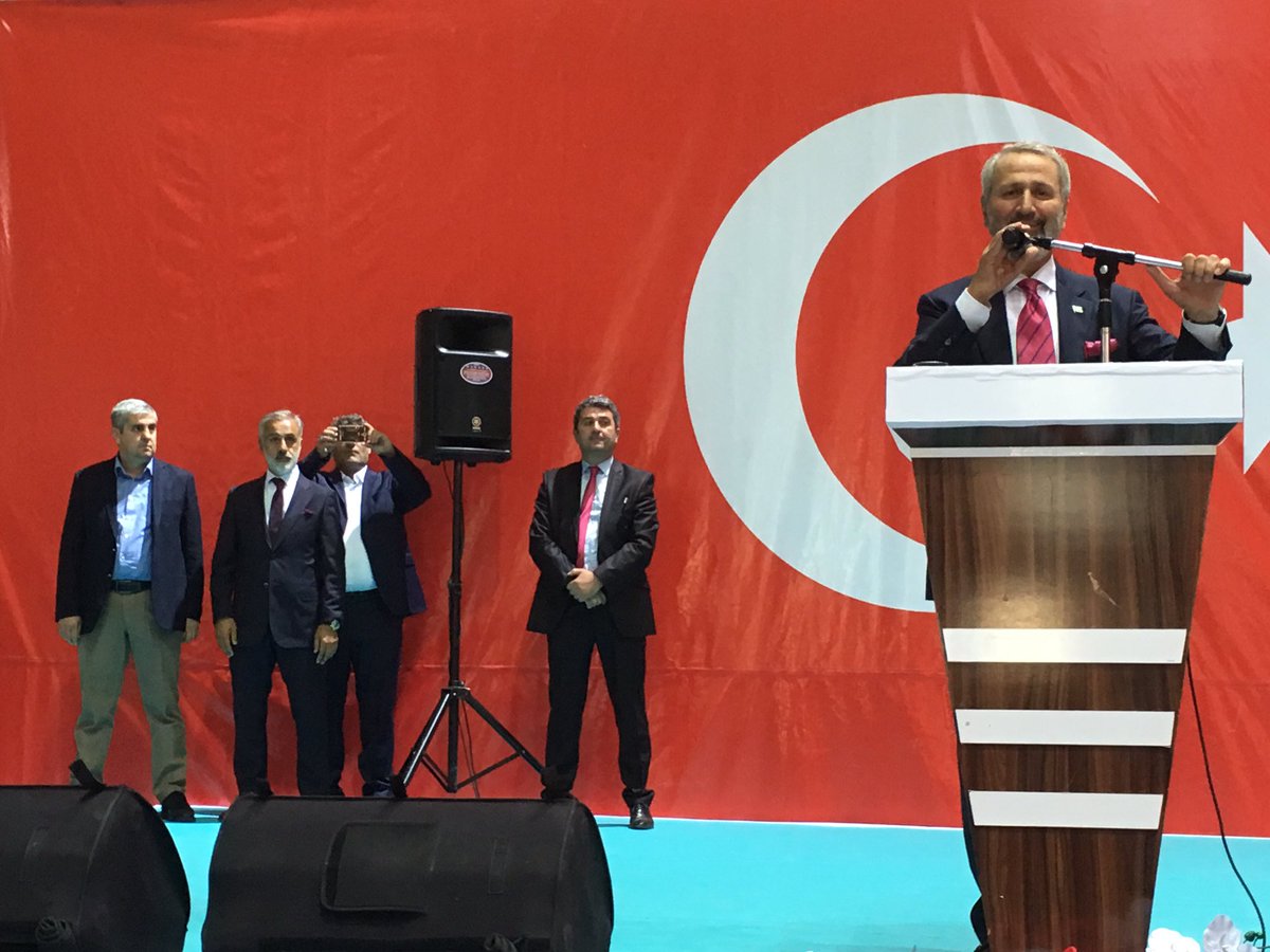 #ZaferÇağlayan ;"BİZ ALLAH'TAN BAŞKA KİMSEYE EĞİLMEDİK EĞİLMEYECEĞİZ"