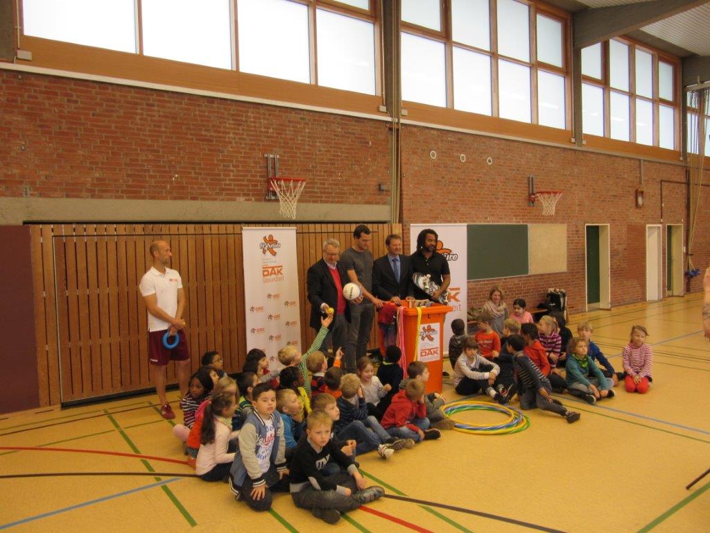 Soenke_Krohn's tweet photo. @kahrs Start von #fit4future in der #Domschule St.Marien #Hamburg. https://t.co/FSYRtYvjnP