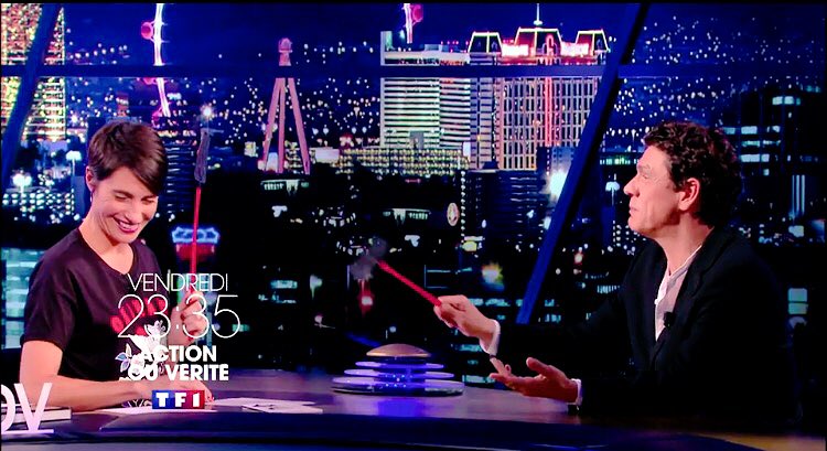 ASubletActu's tweet photo. Ce soir, dès 23h30, retrouvez un nouveau numéro d'#AOV sur TF1 ! Il y aura du beau monde sur le plateau ;-) https://t.co/sW3O972H5n