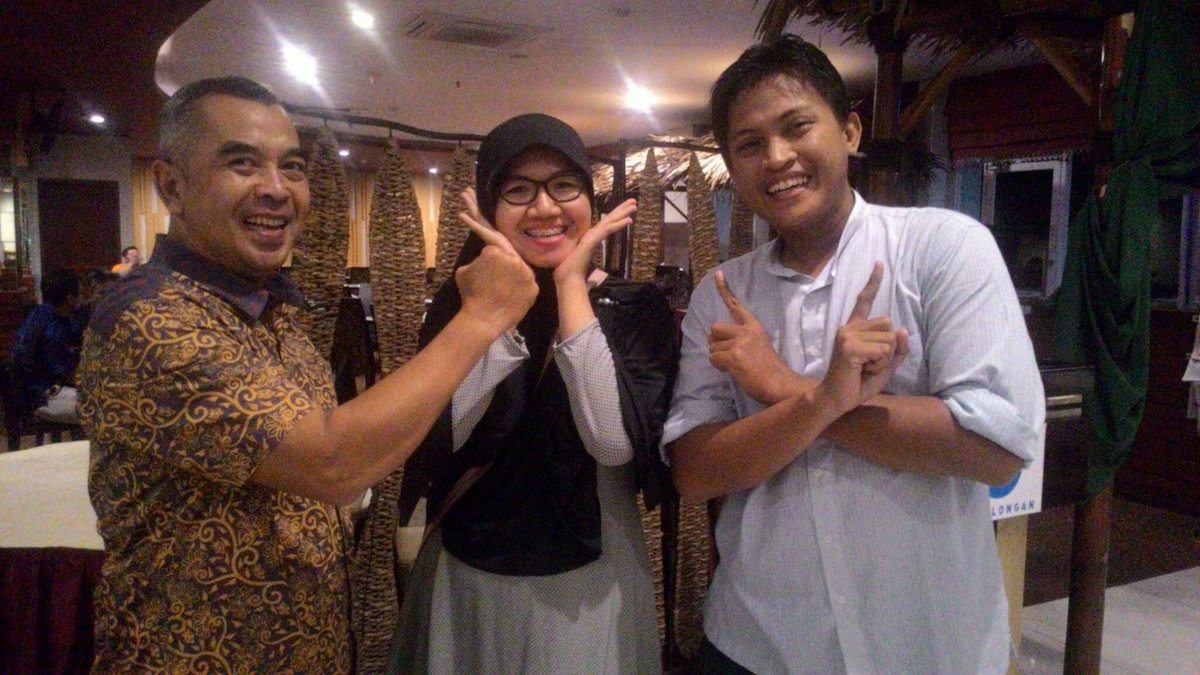 Yeay.. ketemu pak <a href="/nukman/">Nukman Luthfie</a> dan beliau siap jd guru kelas <a href="/akberpekalongan/">Akber Pekalongan</a> colek @talitazahrah *intipinjadwal