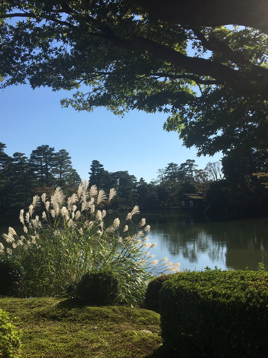 B72438's tweet photo. 兼六園&amp;金沢城い��てきました😁
Instagramに一眼の写真も投稿するので良かったら見て下さいb 
tabibito01← https://t.co/QLq77ouy6i