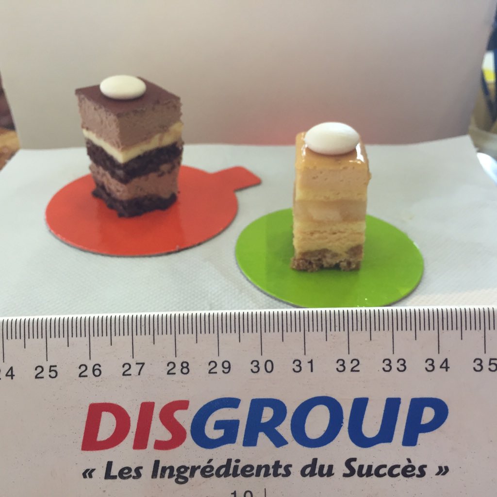 lactofriend's tweet image. #lactofriend sur de délicieuses pâtisseries dégustées sur le stand  #disgroup #salondauphinois