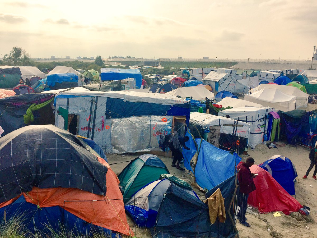 RefugeeInfoBus's tweet photo. Thank you to all our followers &amp; supporters! 🚙 Please RT &amp; follow as we keep you up to date with news from the ground in the #CalaisJungle https://t.co/jqjPNLHxRe