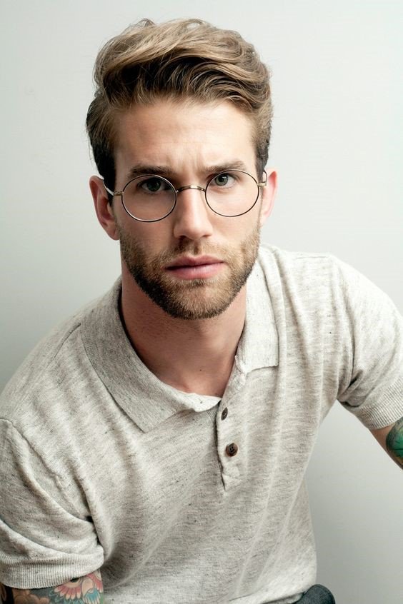 OMoitzheim's tweet photo. « On a jamais une deuxième chance de faire une première bonne impression », alors gardez vos lunettes sur vous ! https://t.co/LuVDdNddxi