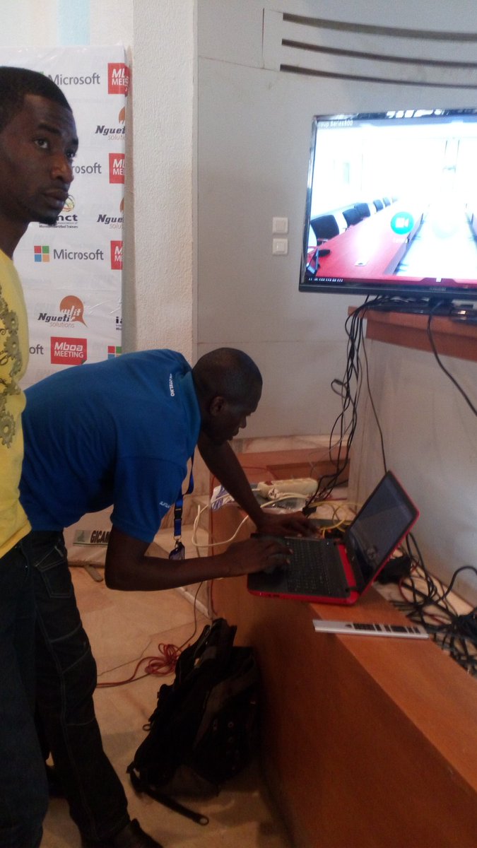 ElongWilliam's tweet photo. La 1ere édition du Microsoft Mboa Meeting débute au Gicam à 15h.Le but:promouvoir la tech auprès des jeunes et des entreprises. #MboaMeeting https://t.co/8OzidwP1nD